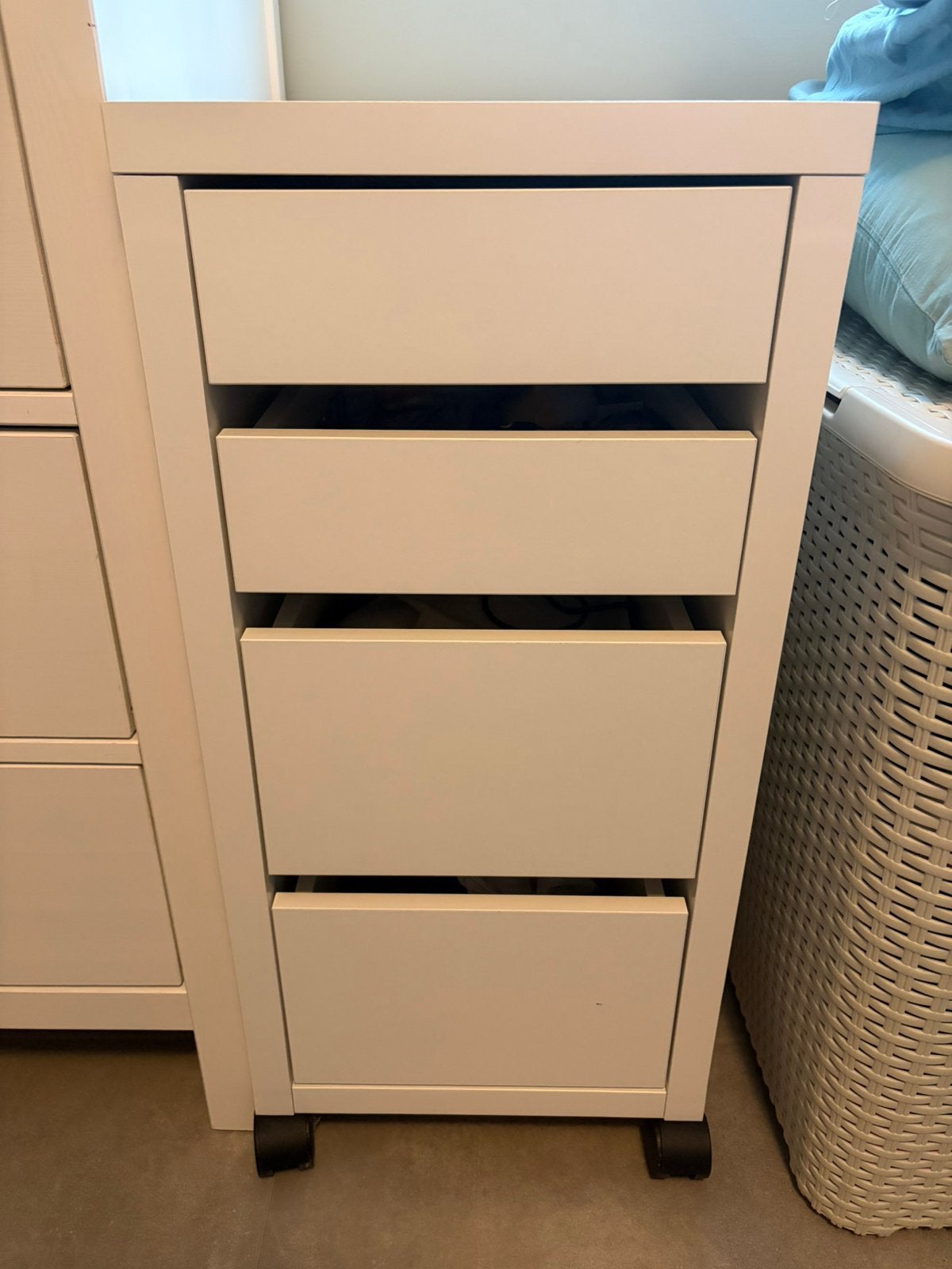 Micke ladeblok ikea, Ophalen, Zo goed als nieuw, IKEA