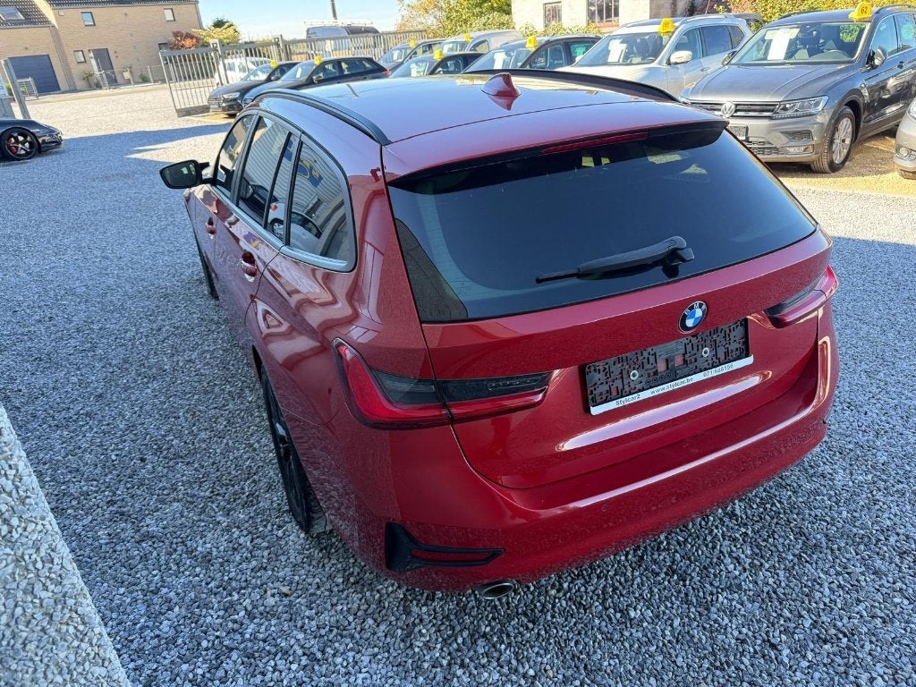 BMW 318D **PACK BLACK** 12 MOIS DE GARANTIE, Autos, Euro 6, Entreprise, Boîte manuelle, Entretenue par le concessionnaire