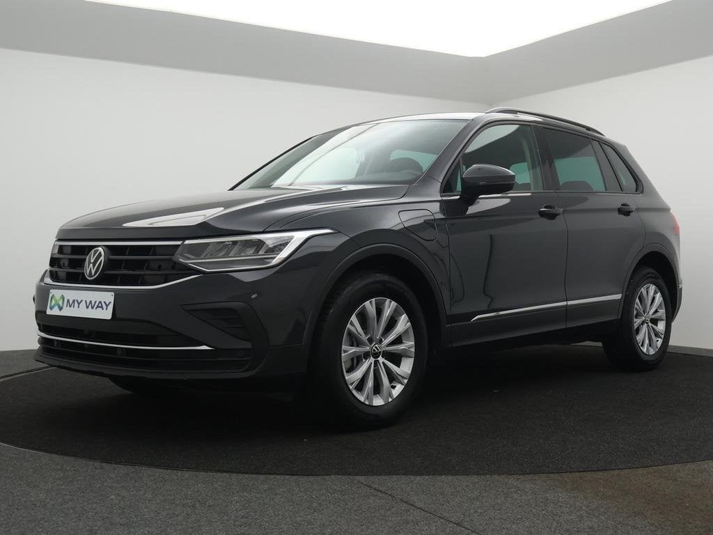 Volkswagen Tiguan eHybrid (PHEV) Tiguan eHybrid 1.4 Life OPF, Auto's, Volkswagen, Automaat, Navigatiesysteem, Zwart, 33 g/km