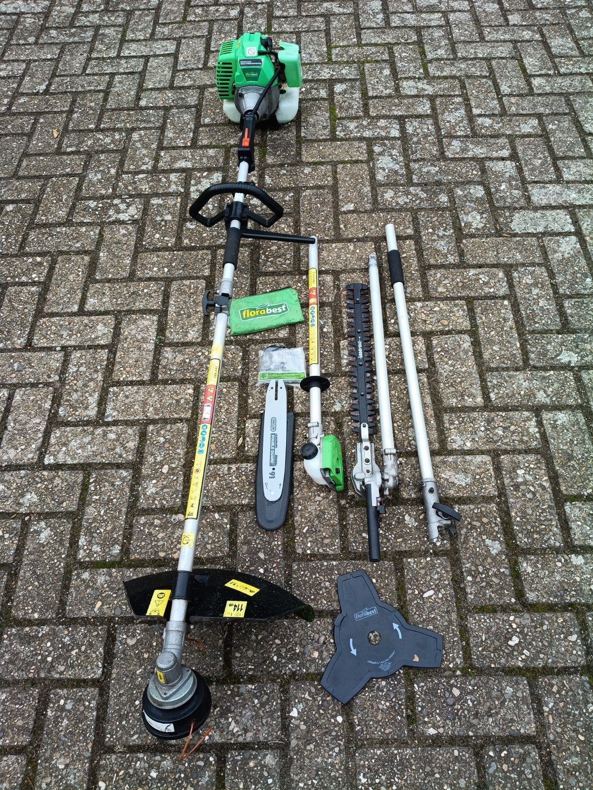 bosmaaier 4 in 1, Ophalen, Benzine