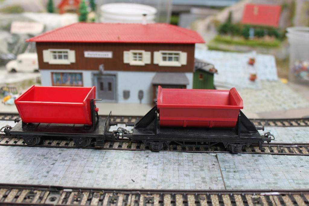 Marklin 2 wagons benne à bascule, Enlèvement ou Envoi, Courant alternatif, Wagon, Utilisé