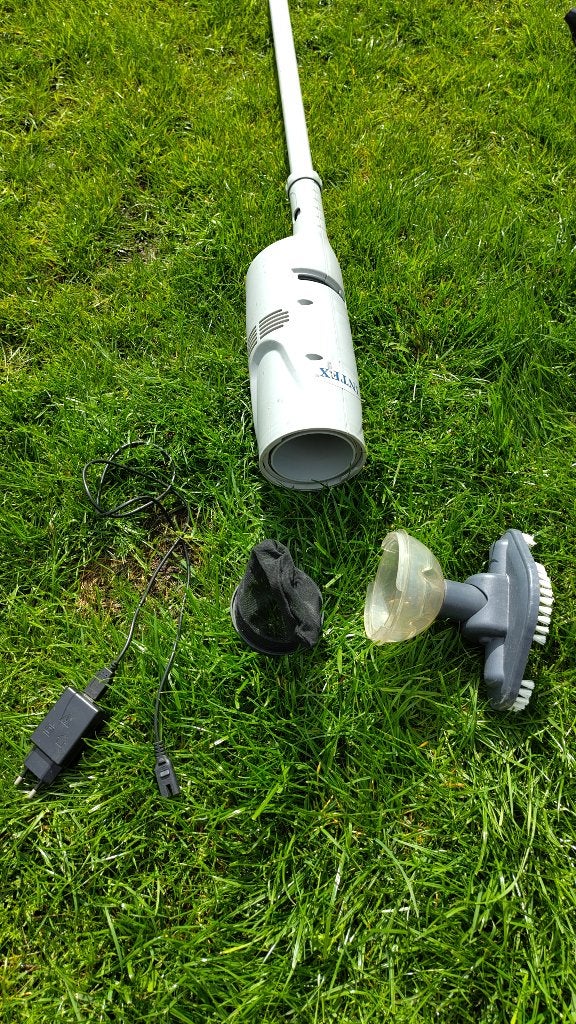 Intex Oplaadbare Handstofzuiger, Ophalen, Gebruikt, Reinigingsmiddel