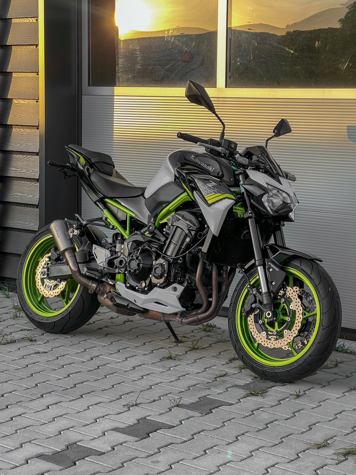 Kawasaki Z900 2021 35kw A2 ABS TFT Leovince, Motoren, Motoren | Kawasaki, Occasion, 4 cilinders, Bedrijf, Minimaal motorrijbewijs A2