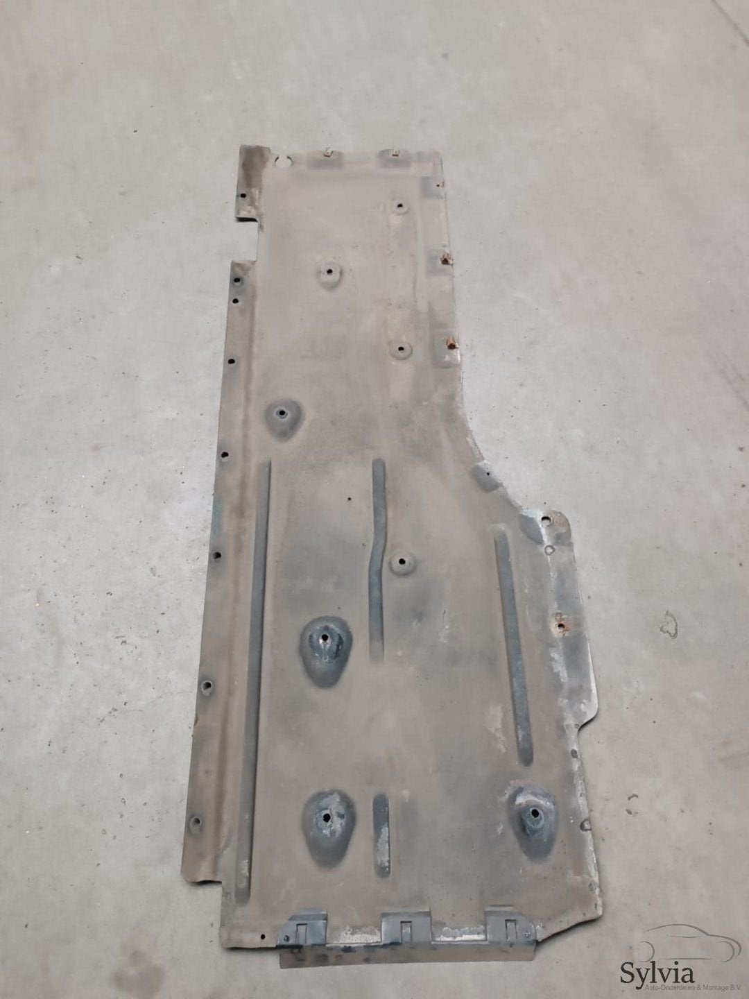 Bodemplaat onderplaat links lang kunstof BMW 3 / X1 serie E9, -, Utilisé, -, -