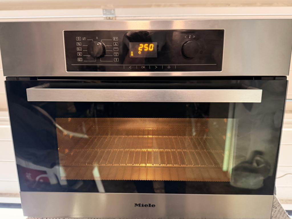 Miele combimagnetron 60x45cm, Elektronische apparatuur, Ovens, Ophalen, Oven, Zo goed als nieuw, Inbouw
