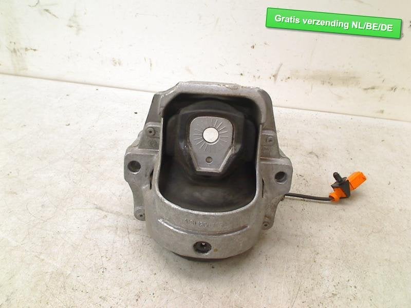 SUPPORT MOTEUR GAUCHE A4 Avant (B8) (8R0199381C|8R0199381C), Auto-Union-Straße  1,
85057  Ingolstadt, DE, Info@audi.de, Audi, Utilisé