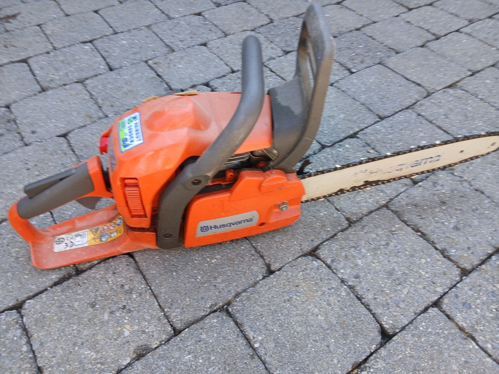 Tronçonneuse Husqvarna xtorq 135, a vendre  (150€), Jardin & Terrasse, Taille-haies, Enlèvement