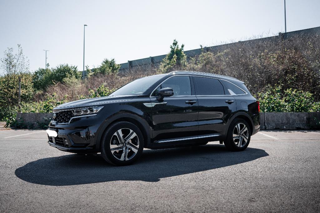 OPTION COMPLÈTE À 4 ROUES MOTRICES KIA Sorento PHEV (Entière, Cuir, Euro 6, Noir, 44 g/km