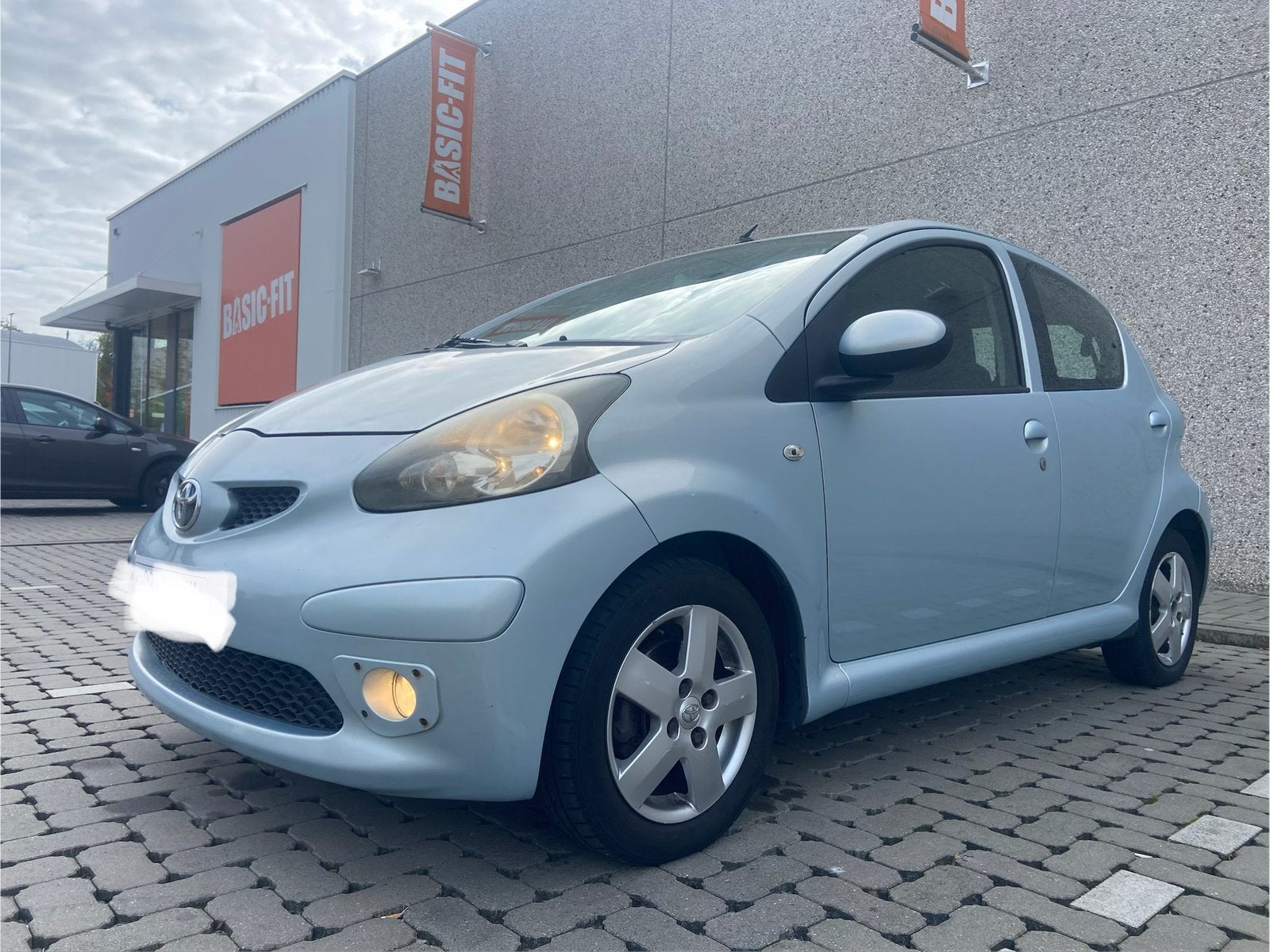 TOYOTA AYGO HOMOLOGUÉE POUR LA VENTE (CLIMATISATION LEX OK), Autos, Achat, Boîte manuelle, Noir, 5 portes
