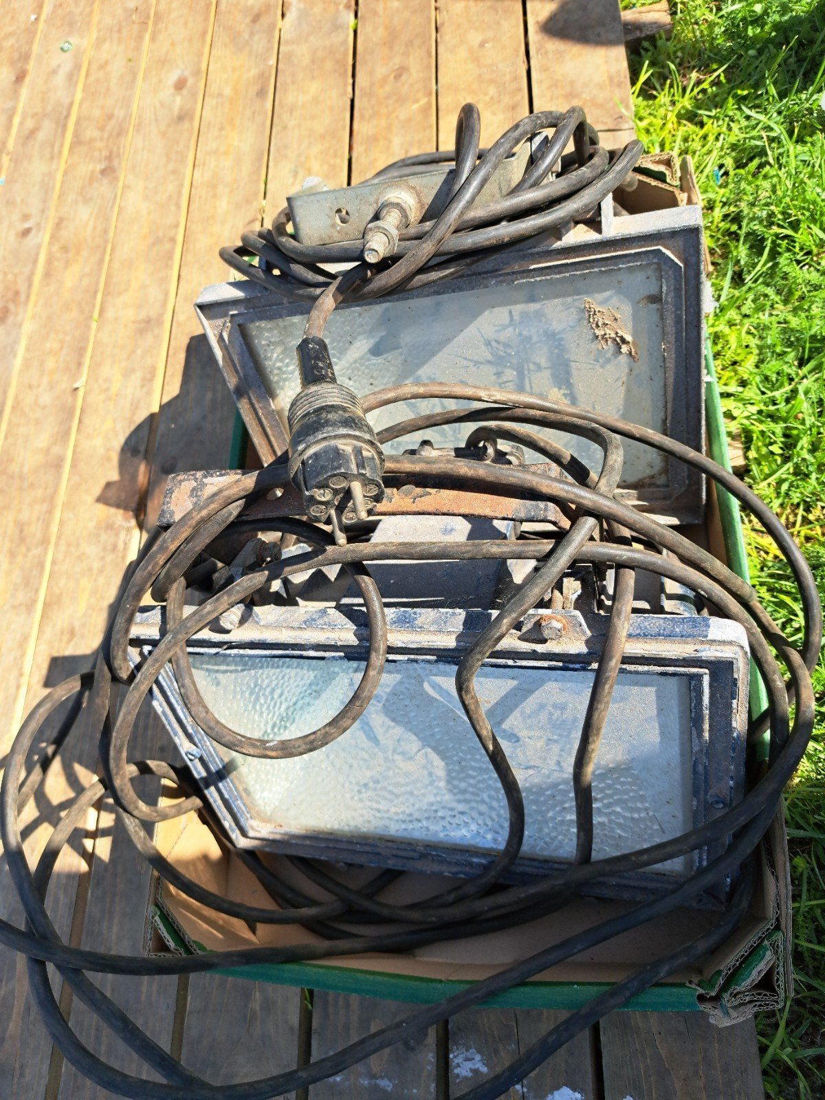 2 Bouwlampen met Nederlandse stekker. Gebruikt., Ophalen