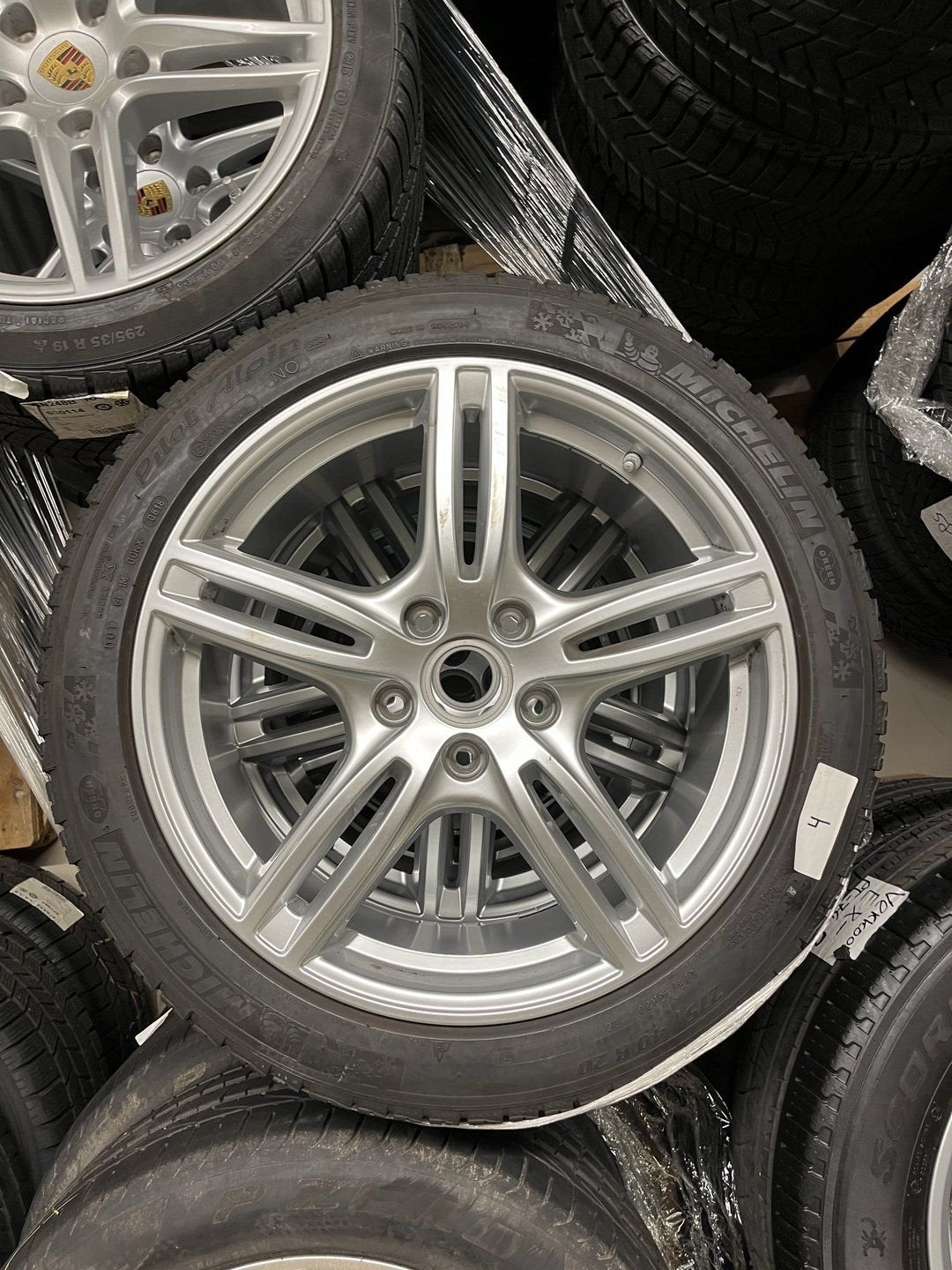 4x Porsche Cayenne velgen met winterbanden Michelin Pilot NO, Ophalen, Gebruikt, -, 275 mm