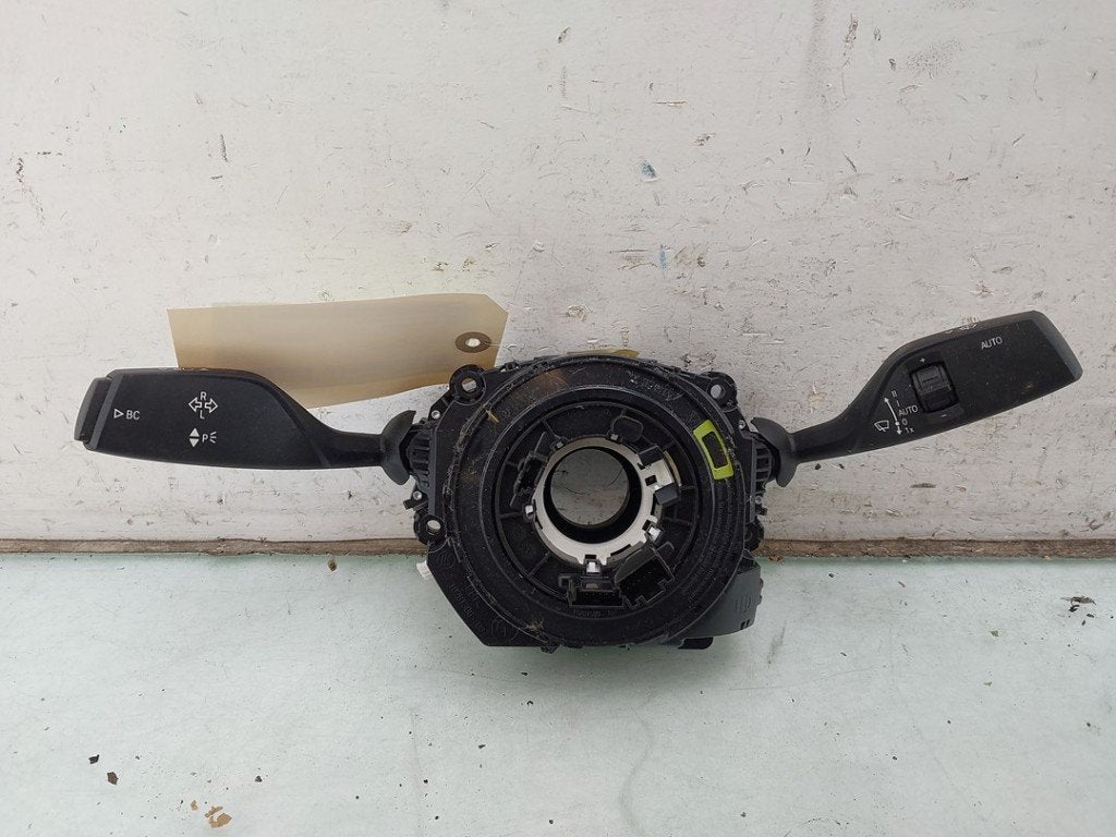 COMBINE COMMODO BMW 3 serie (F30) (|6996593|61315A32CD2|), Utilisé, BMW, Petuelring 130
80809  München, DE, Bayerische Motoren Werke AG