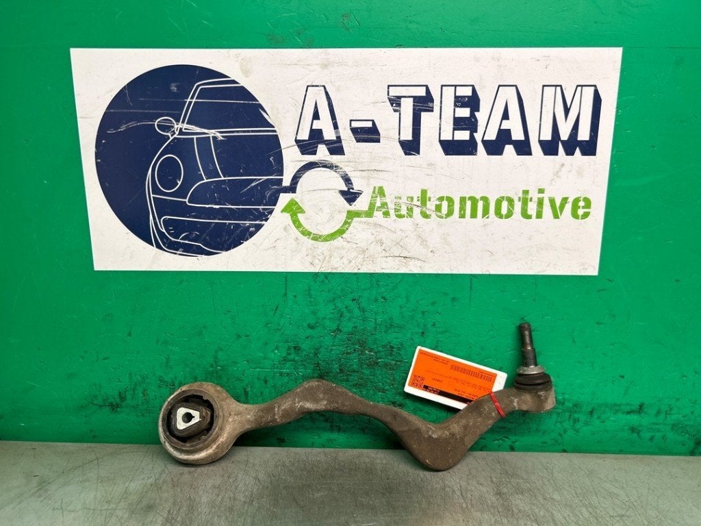 BRAS DE SUSPENSION AVANT DROIT (TRIANGLE) BMW, Utilisé, BMW, Petuelring 130
80809  München, DE, Bayerische Motoren Werke AG