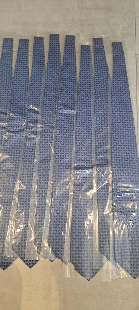 8 cravates pour hommes - bleues avec motifs subtils - neuves, Enlèvement ou Envoi, Bleu