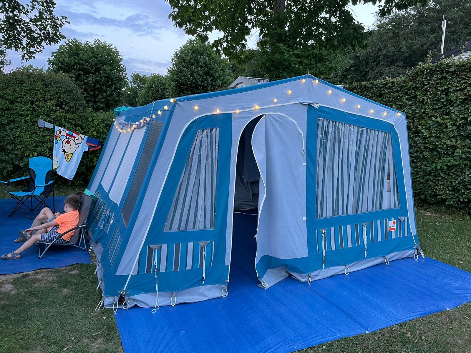 Tent - bungolowtent, Caravans en Kamperen, Ophalen, Zo goed als nieuw
