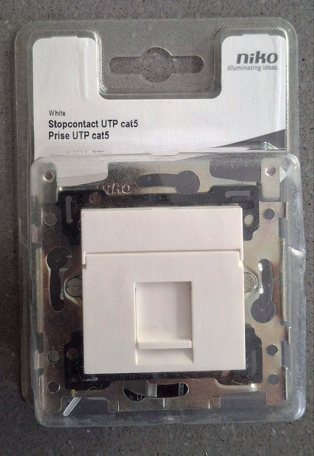 Niko UTP inbouw contactdoos cat5, Doe-het-zelf en Bouw, Elektriciteit en Kabels, Verzenden, Nieuw, Overige merken, Overige typen