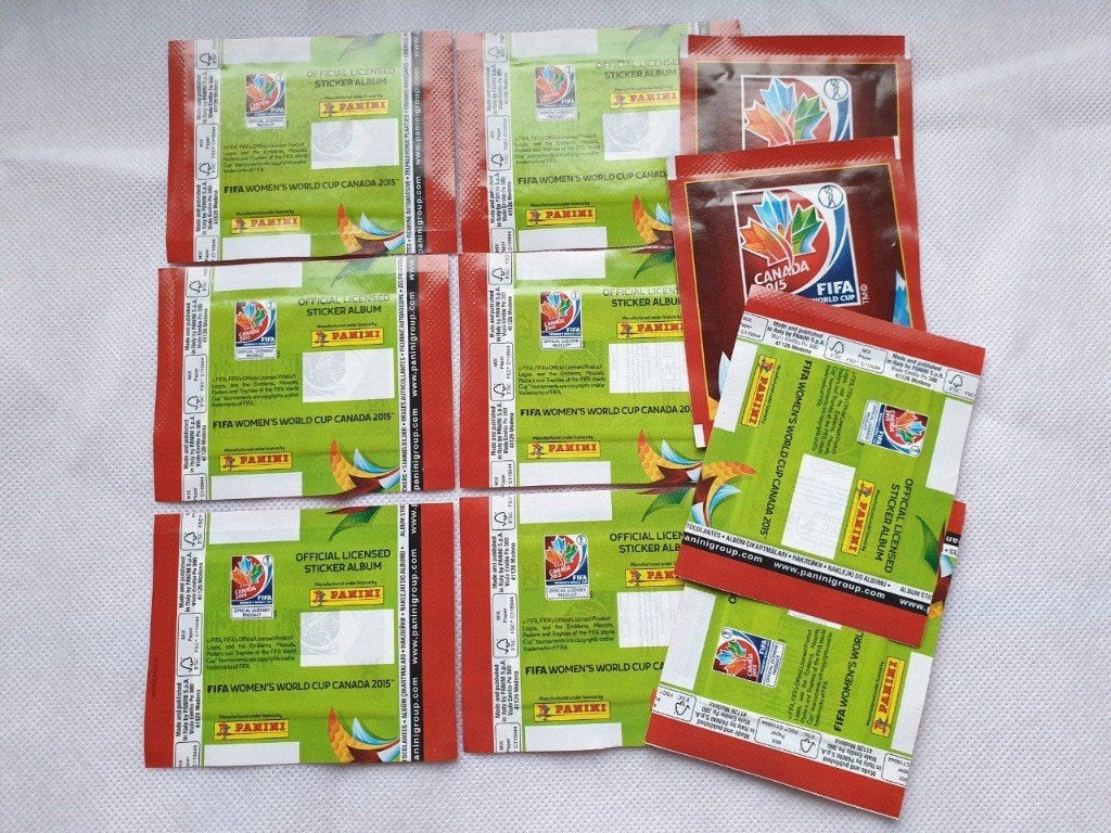 panini women canada 2015 pochette sans code arrière, Enlèvement ou Envoi, Neuf, Plusieurs autocollants