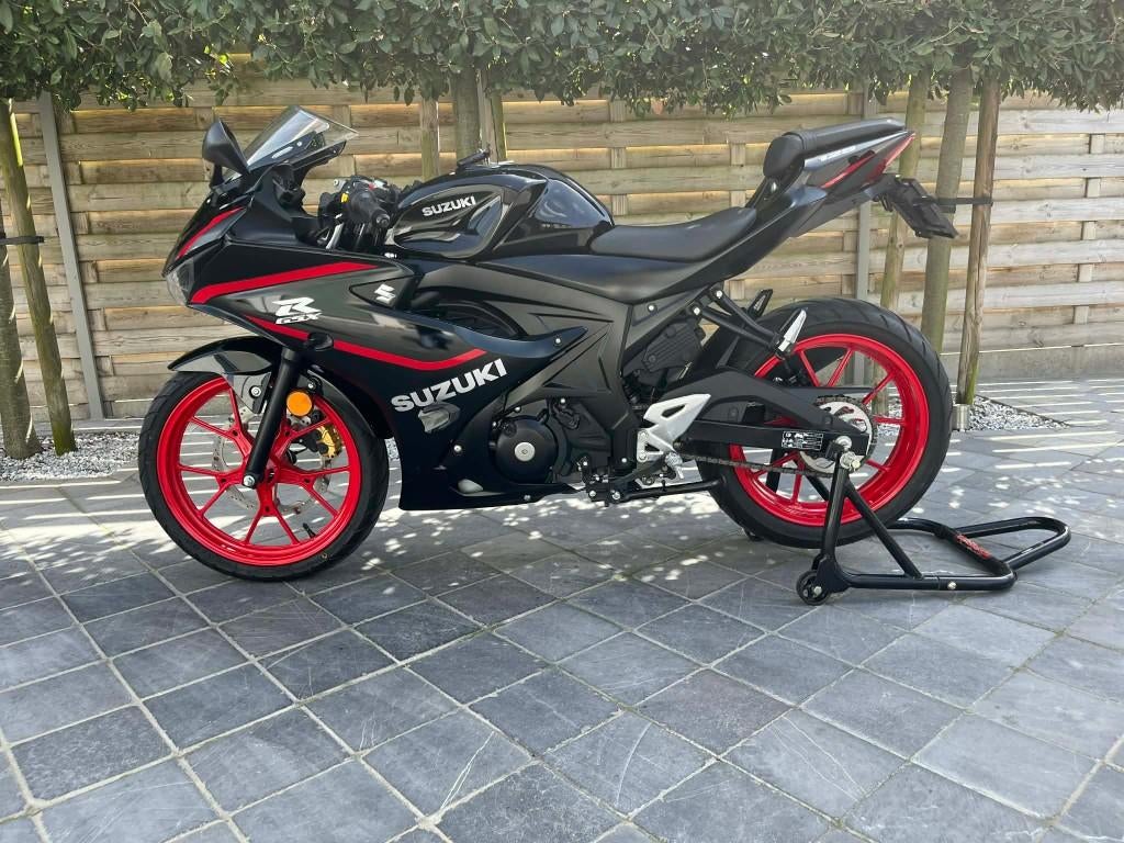 Suzuki GSX-R125 **1035KM** 4/2024 **nieuwe staat !!**, Motos, Motos | Suzuki, Entreprise, Jusqu'à 11 kW, Permis Moto A1 minimum