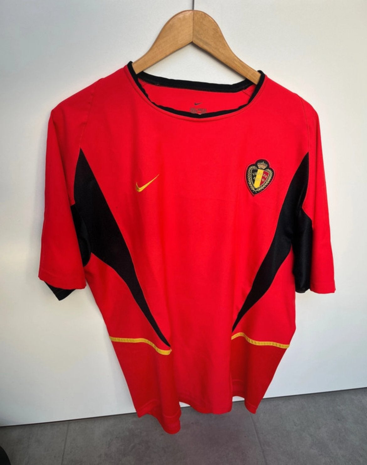 Voetbalshirt Belgie, Sport en Fitness, Voetbal, Maat L, Ophalen of Verzenden, Zo goed als nieuw