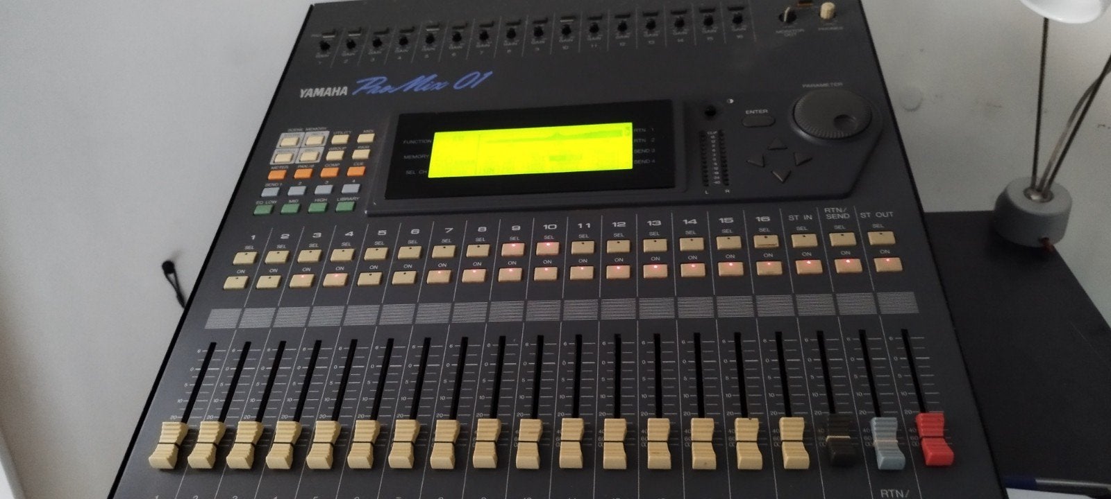 Yamaha ProMix 01, Muziek en Instrumenten, Ophalen
