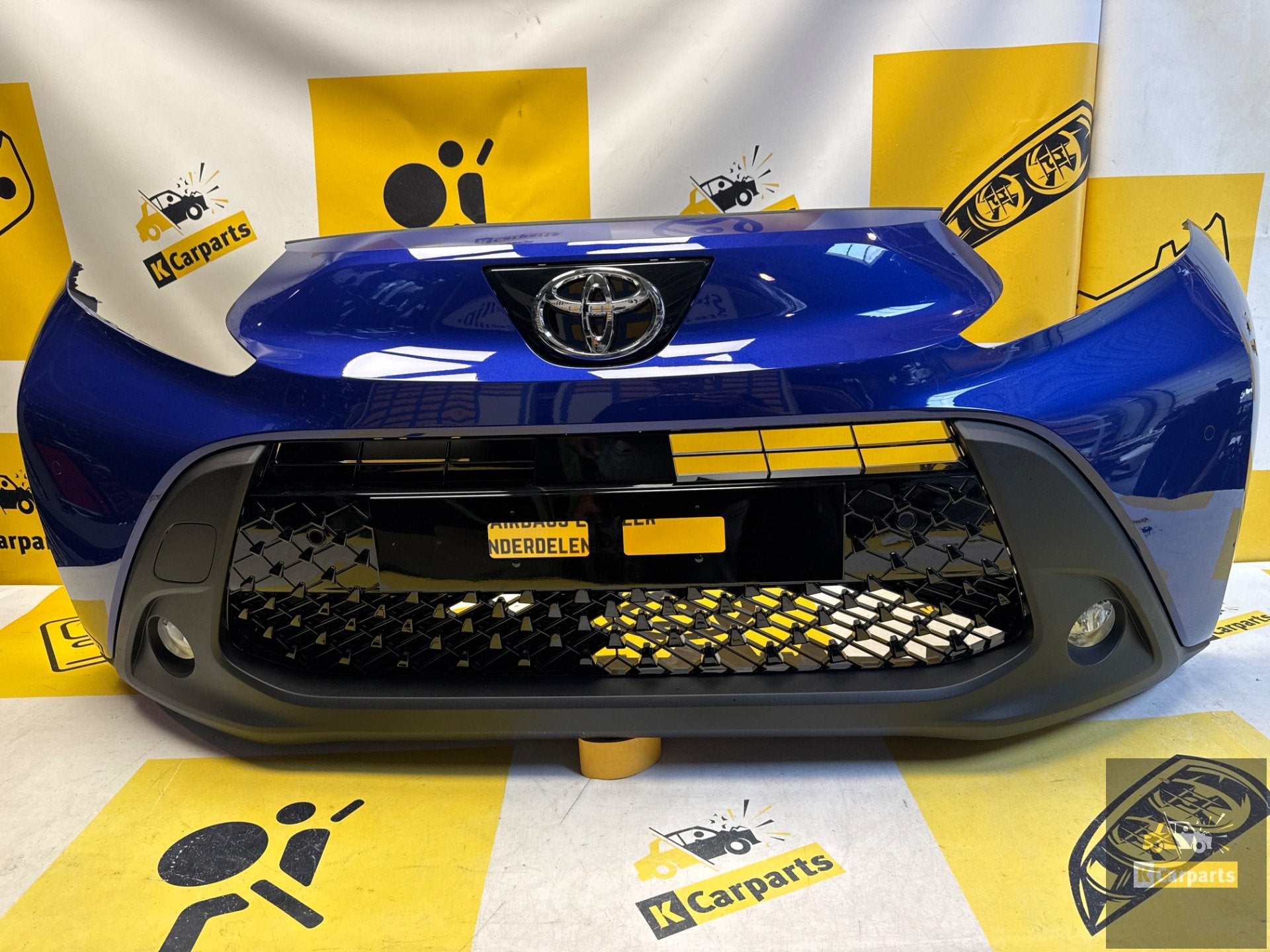 Pare-chocs avant d'origine complet pour Toyota Aygo X PDC 52, Info@fabrikant.eu, Fabrikant BV, Pare-chocs, Fabrikantstraat 1
1000 AA  Amsterdam, NL