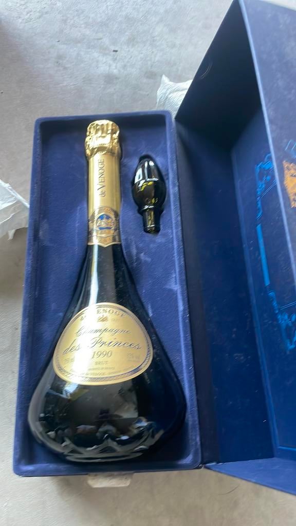 Champagne de Venoge, champagne van de prinsen, doos uit 1990, Verzamelen, Wijnen, Ophalen of Verzenden, Zo goed als nieuw, Champagne