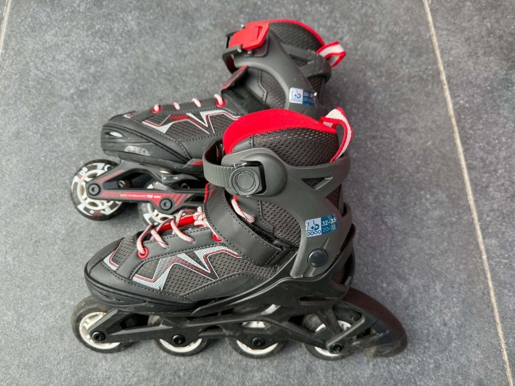 Rollers réglables enfant Decathlon (pointure 32/35), Autres marques, Rollers 4 roues en ligne, Enlèvement ou Envoi, Réglable