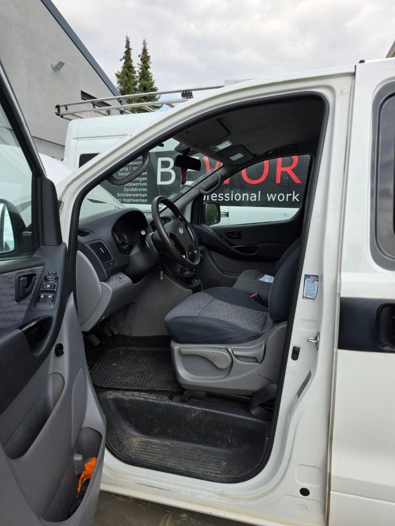 Hyundai Grand Starex 2.5 CRDi lichte vracht - BTW, Auto's, Wit, Diesel, Particulier, BTW verrekenbaar