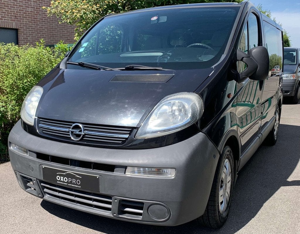 Opel Vivaro 2.5 CDTi 135CV / Double Cabine / 5 Places / Atta, Achat, Entreprise, Boîte manuelle, 1820 kg