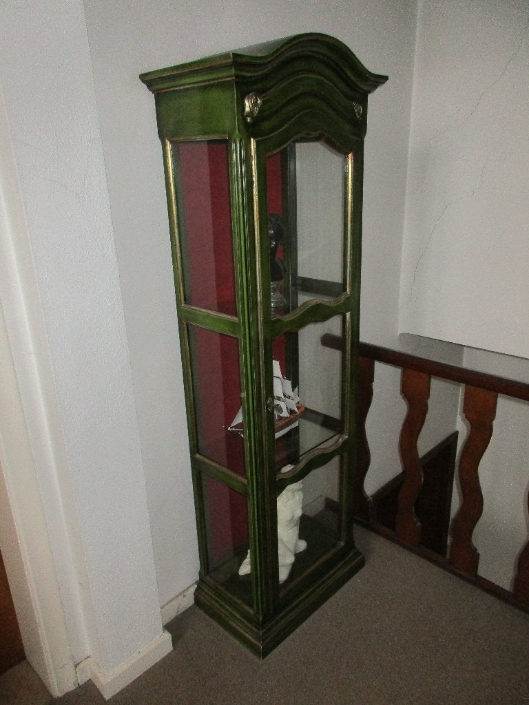 Vitrinekastje (vintage), Ophalen