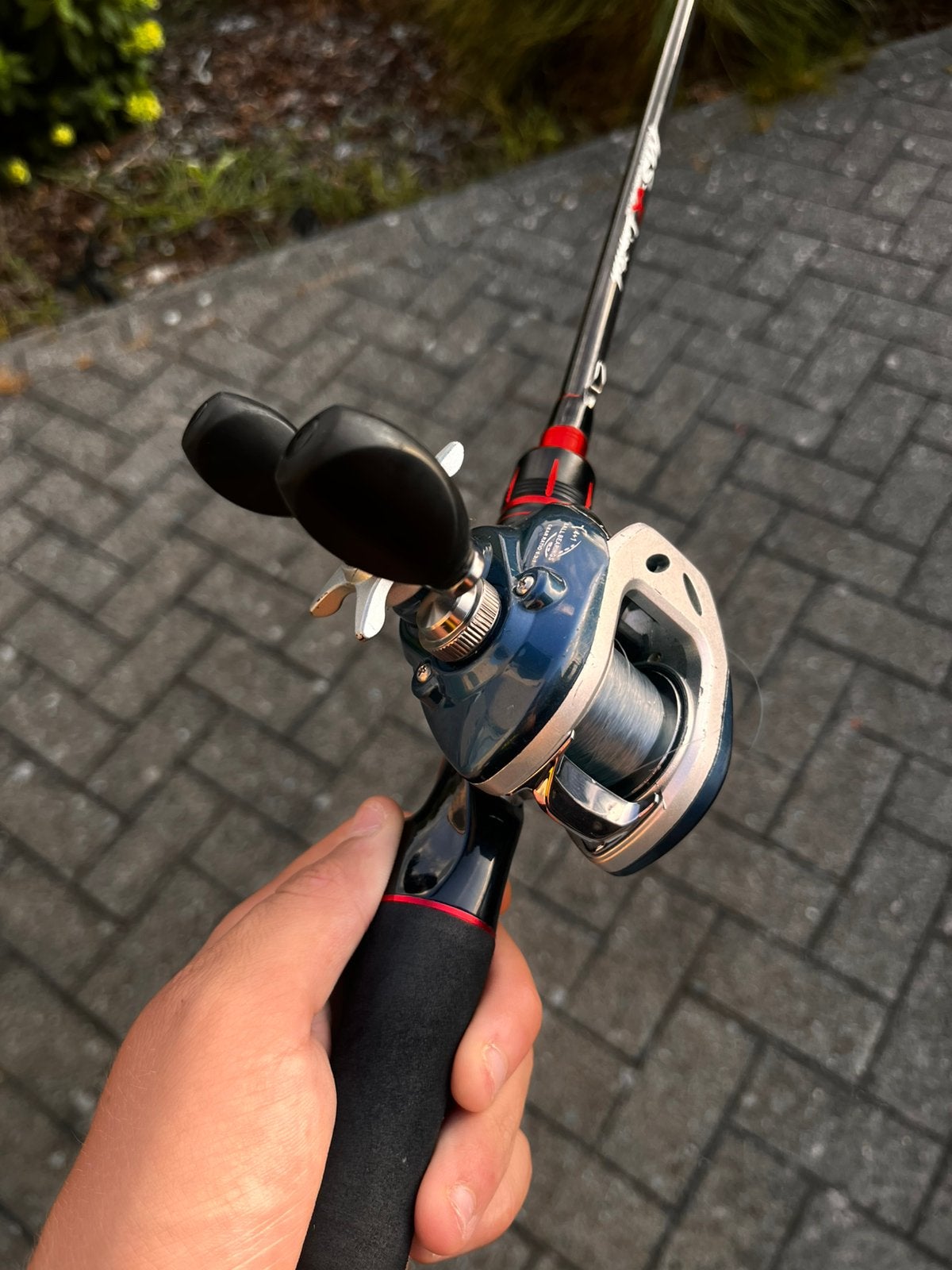 Baitcaster plus hengel, Ophalen, Zo goed als nieuw, Molen
