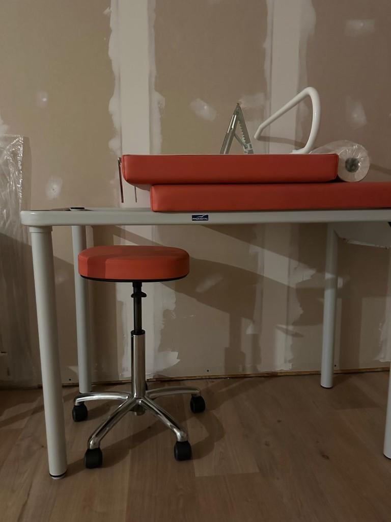 Promotal onderzoekstafel en tabouret, Enlèvement, Comme neuf