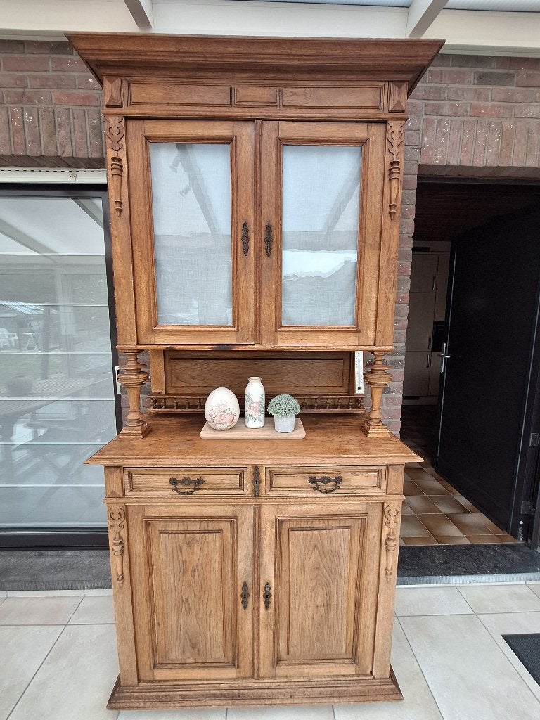 Antieke kast, Ophalen