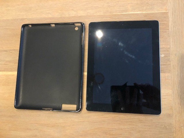 Apple iPad - Étui en caoutchouc/silicone, Enlèvement ou Envoi, Apple iPad, 9 pouces, Utilisé