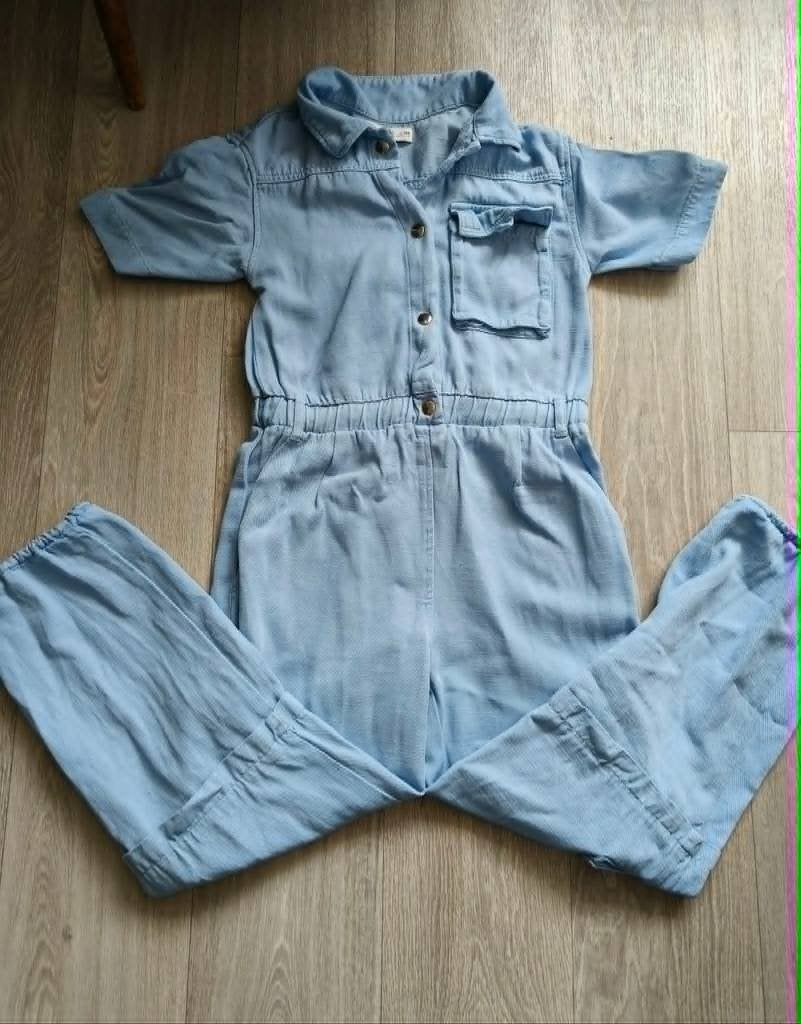 Blauwe jumpsuit Zara mt 140, Broek, Meisje, Ophalen of Verzenden, Zo goed als nieuw