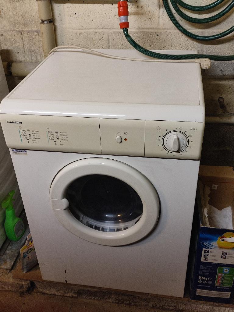 SECHOIR ELECTRIQUE, 85 à 90 cm, 4 à 6 kg, Chargeur frontal, Enlèvement