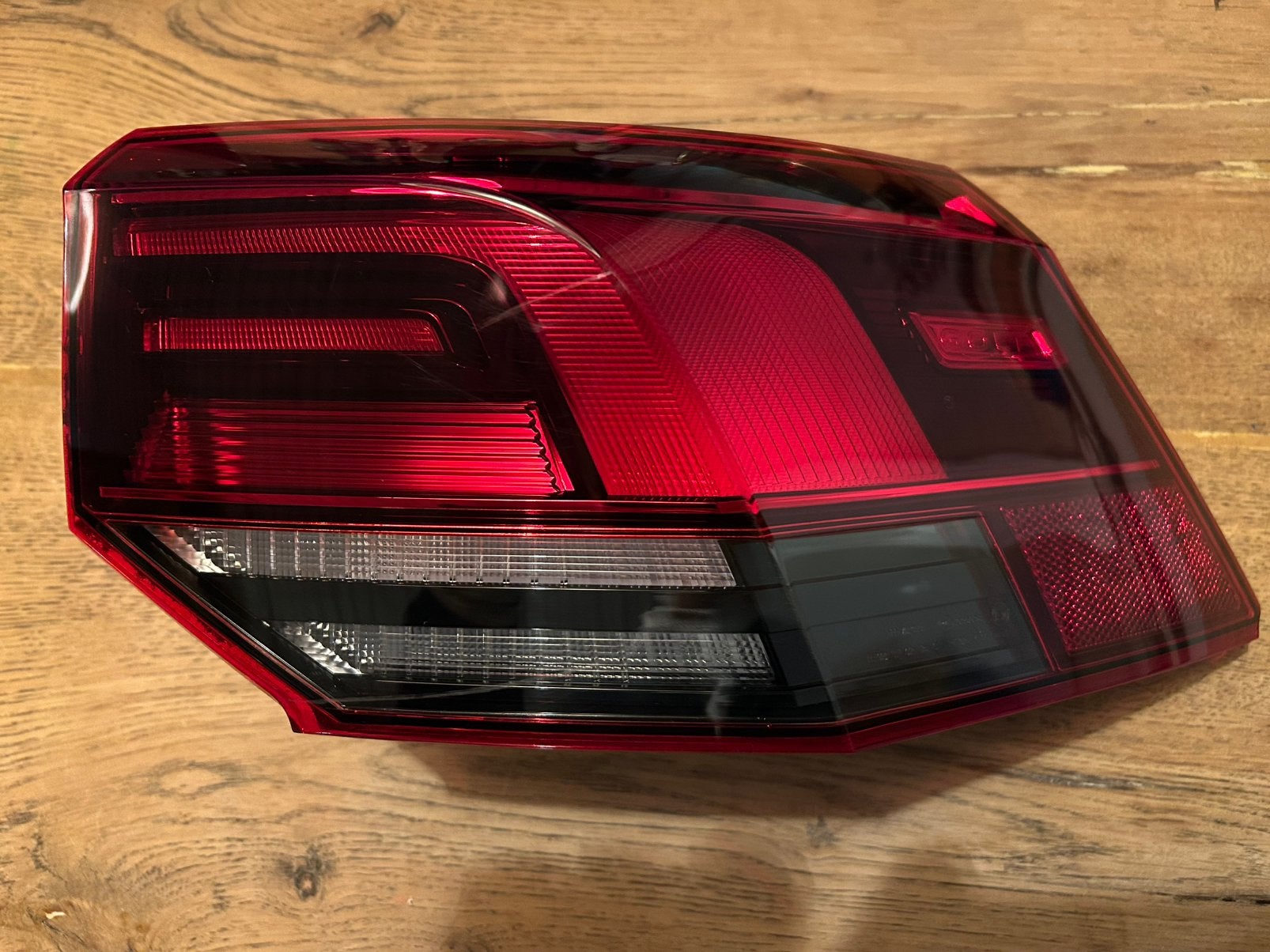 Phare arriere vw golf 8, Enlèvement