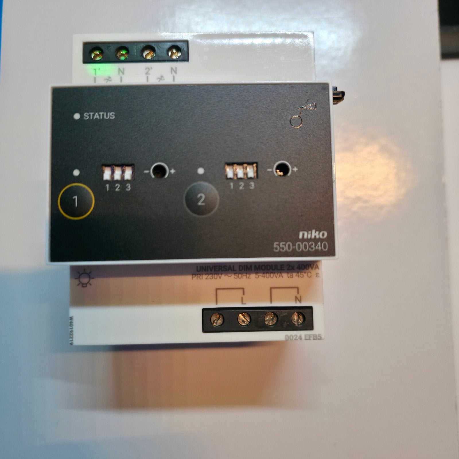 Module de gradation universel Niko Home Control 2 x 400 VA (, Bricolage & Construction, Enlèvement ou Envoi, Comme neuf, Autres types