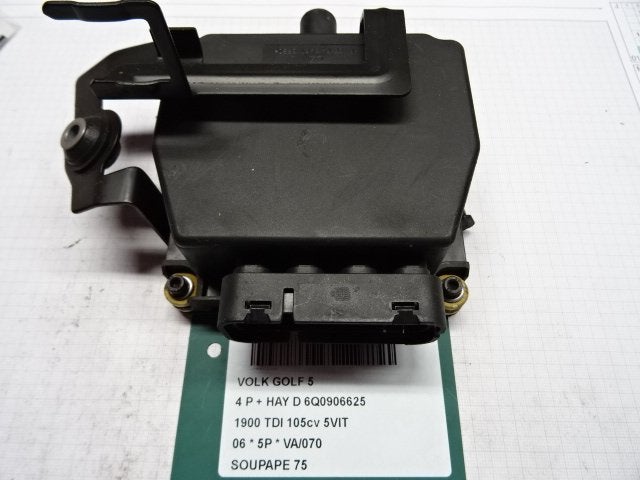 VACUUMVENTIEL Volkswagen Golf V (1K1) (6Q0906625), Gebruikt, Volkswagen