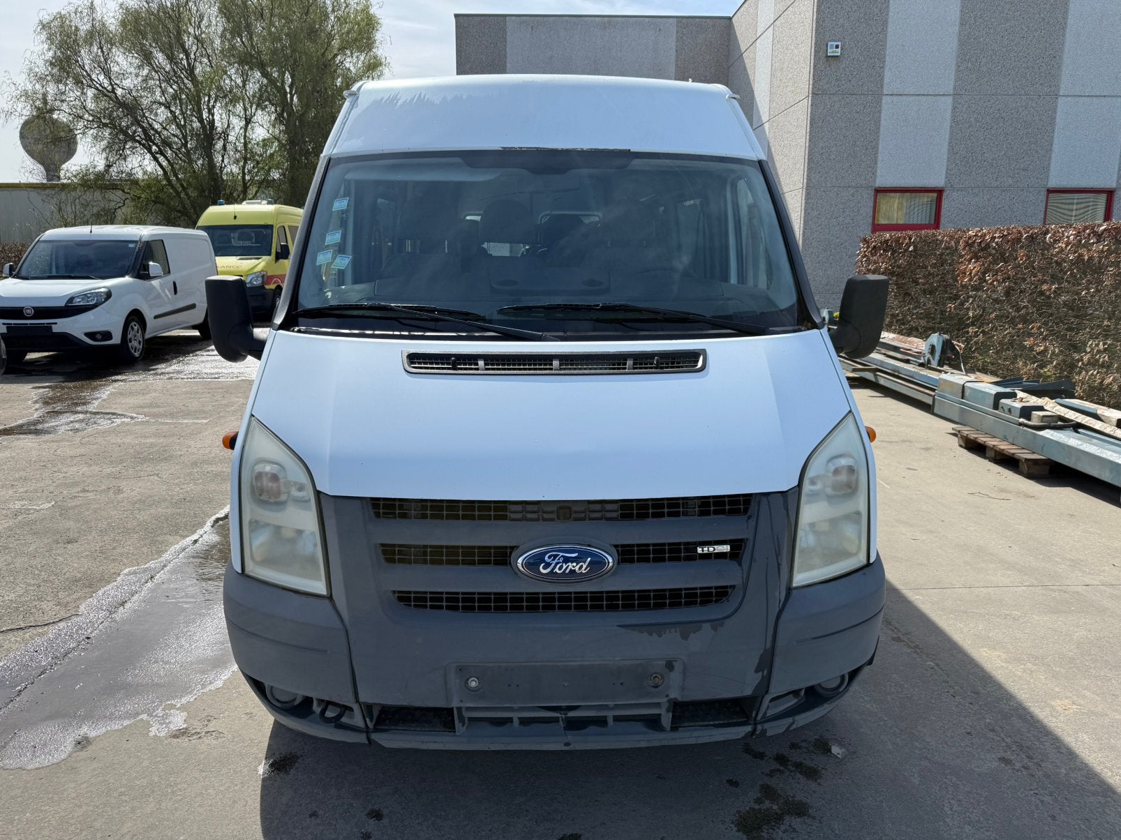 Ford Transit de 2006 Bus de 16 places 2.4 diesel, Autos, Camionnettes & Utilitaires, Achat, Entreprise, Diesel, Ford