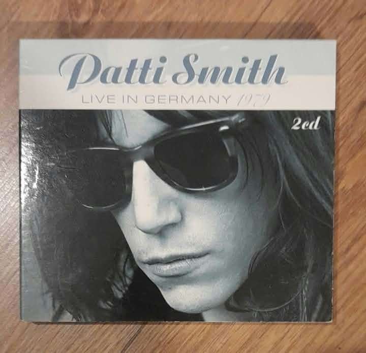 PATTI SMITH LOT, CD & DVD, Pop rock, Enlèvement ou Envoi, Comme neuf, Comprend un livret