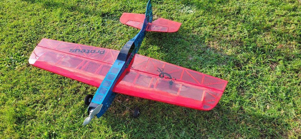 RC  vliegtuig  PROTEUS 1.1M, Ophalen, Zo goed als nieuw, Elektro, RTF (Ready to Fly)