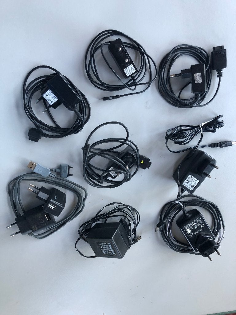 adaptor lader nokia samsung sagem sony ericcson apple hp, Telecommunicatie, Mobiele telefoons | Telefoon-opladers, Ophalen of Verzenden