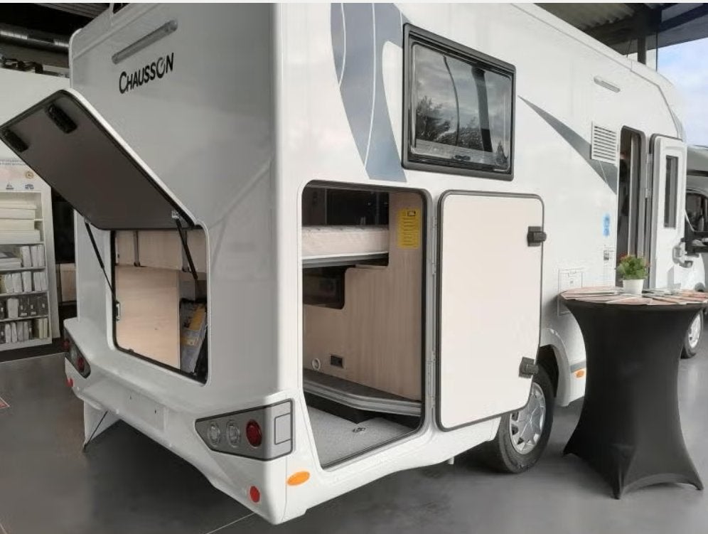 Ford Chausson First Line - instapklaar en volledig uitgerust, Caravanes & Camping, Caméra de recul, 6 à 7 mètres, Boîte manuelle
