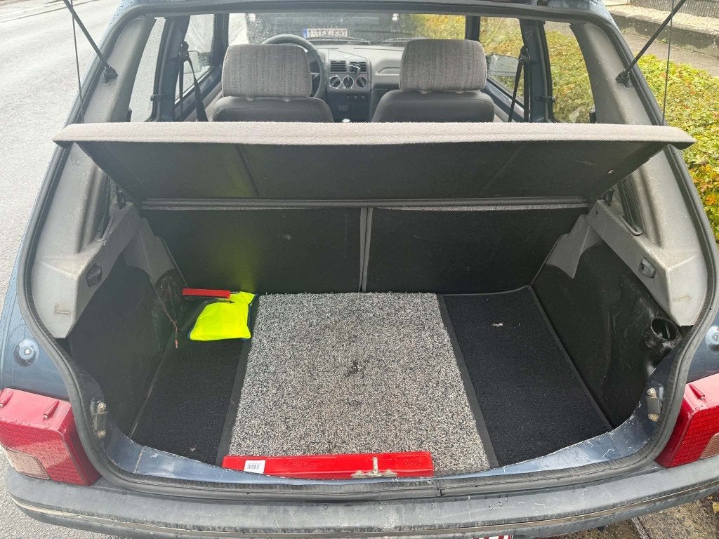 Peugeot 205 XR - oldtimer, herstelproject, foto 12