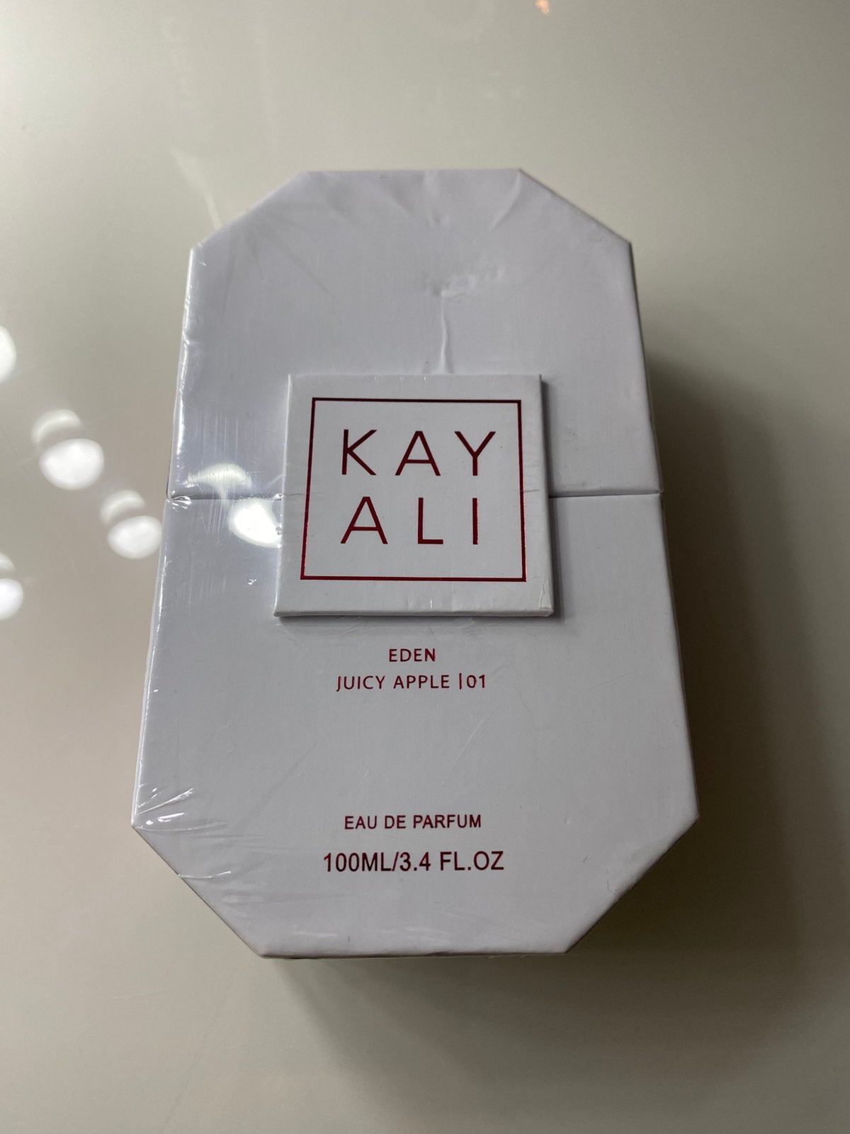 Kayali parfum, Handtassen en Accessoires, Ophalen of Verzenden, Zo goed als nieuw