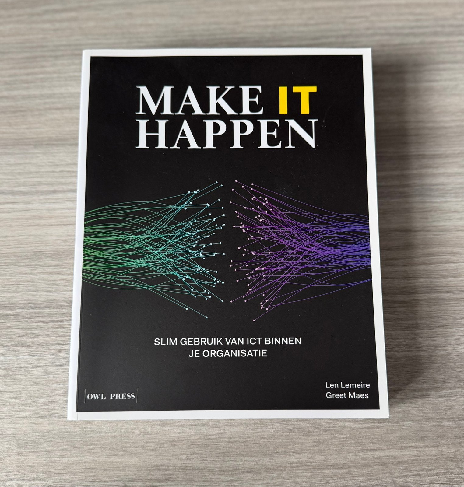 Handboek IT, Ophalen of Verzenden, Zo goed als nieuw, Hoger Onderwijs