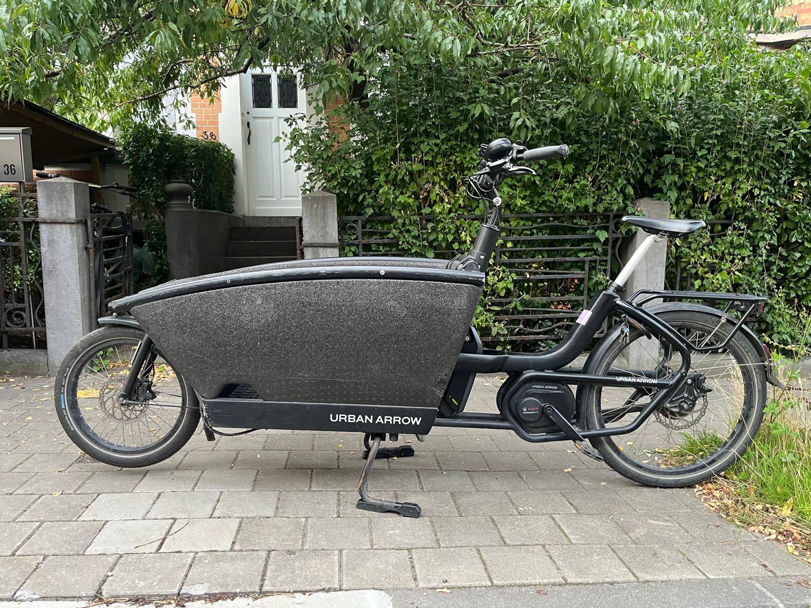 Urban Arrow bakfiets te koop!, Gebruikt, 3 kinderen, Elektrisch, Schijfrem