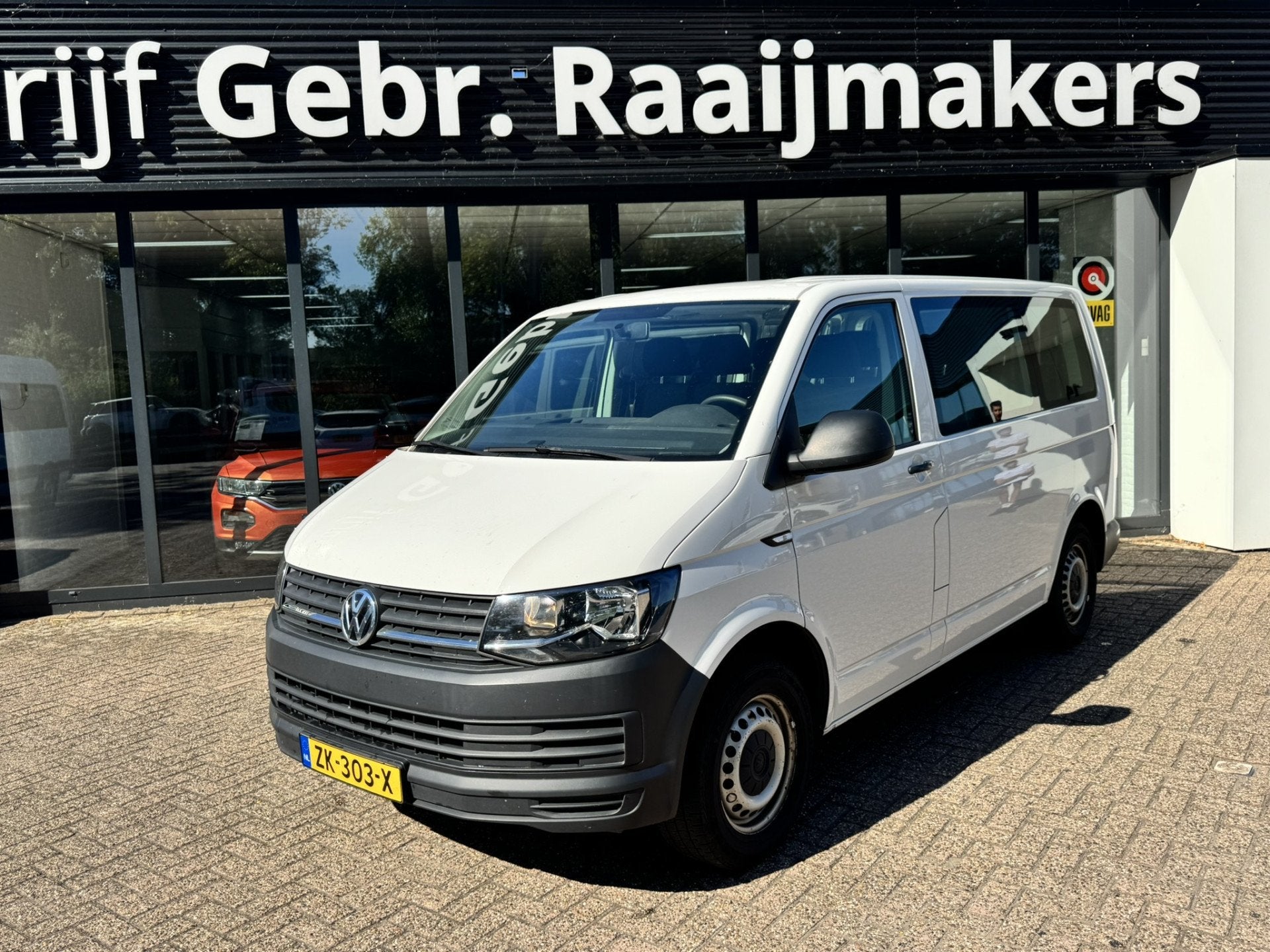 Volkswagen Transporter Kombi 2.0 TDI L1H1*Airco*9 persoons*, Auto's, Bestelwagens en Lichte vracht, Voorwielaandrijving, 75 kW