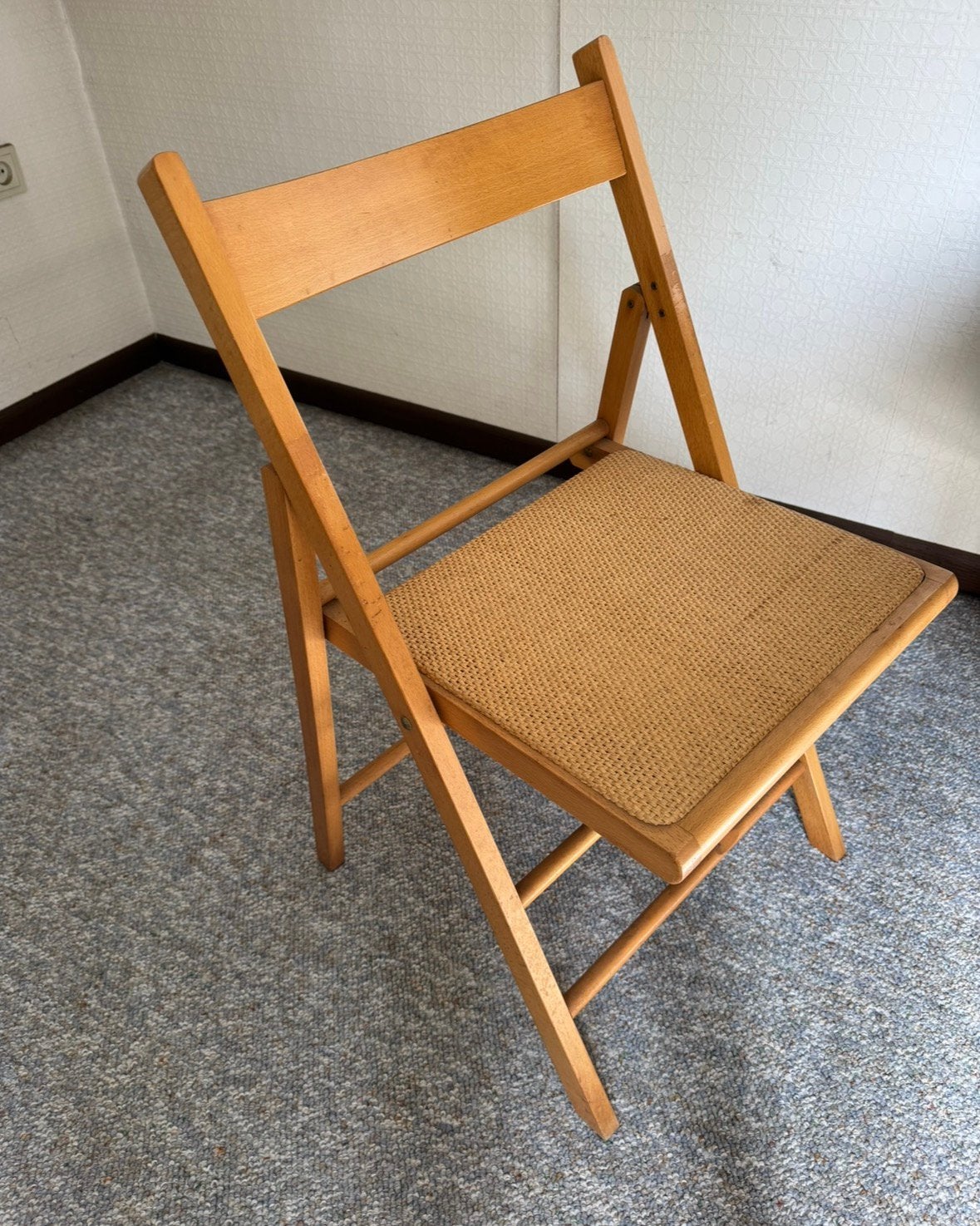 Chaise pliante design vintage - bois avec assise tressée, Enlèvement, Comme neuf, Bois